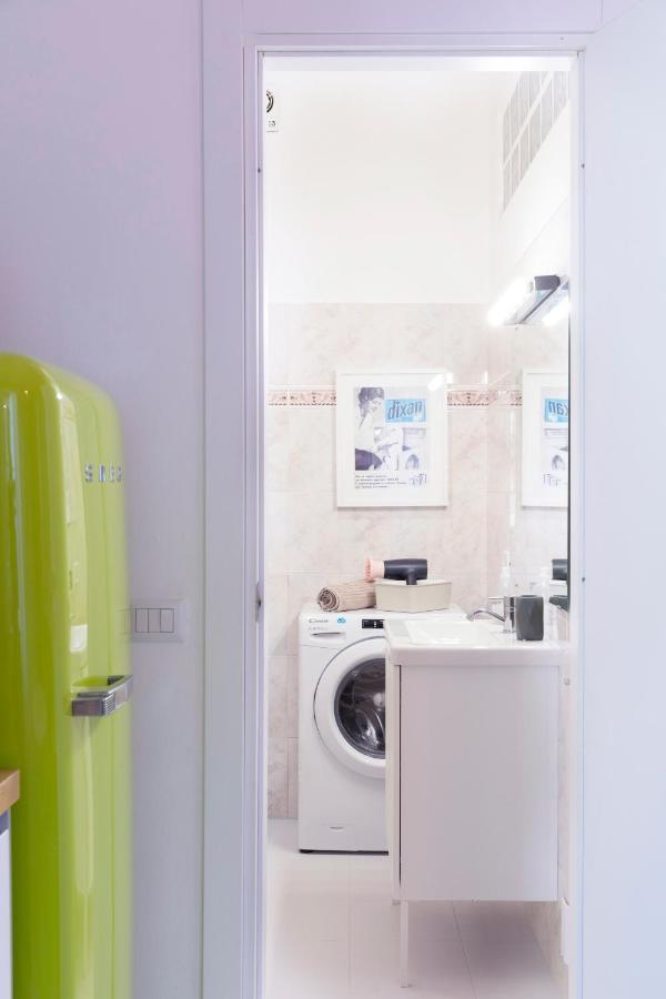 Xenia Apartments - Stylish Colorful Apt- Upbeat & Well-Connected Area Mailand Exterior foto